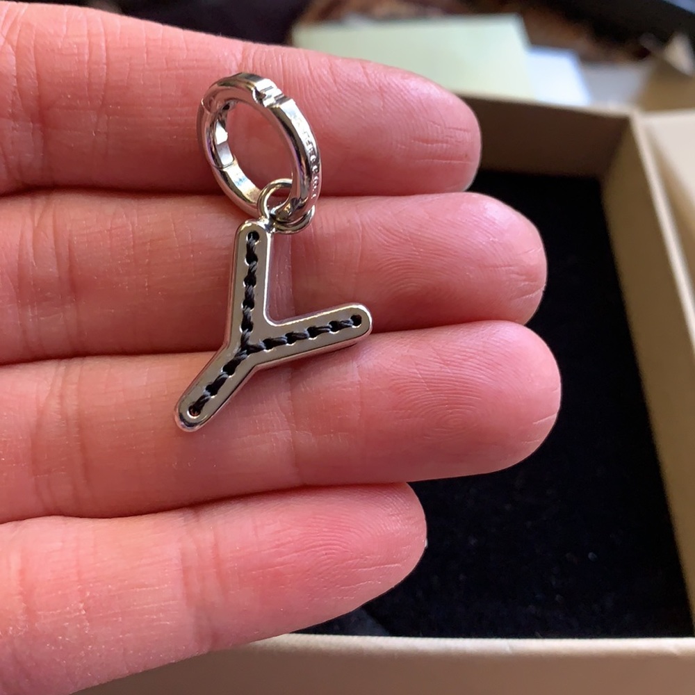 Authentic BURBERRY Silver/Leather- Y -Key/Charm/pendant ..